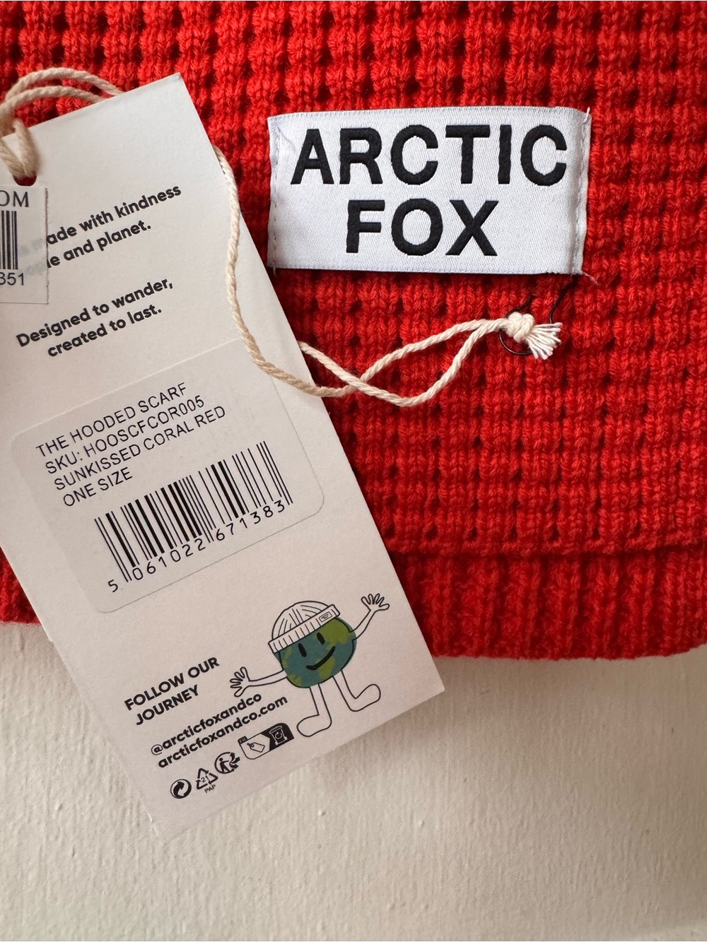 Arctic Fox & Co | NWT Women’s Knit Hooded Scarf - Picture 6 of 6